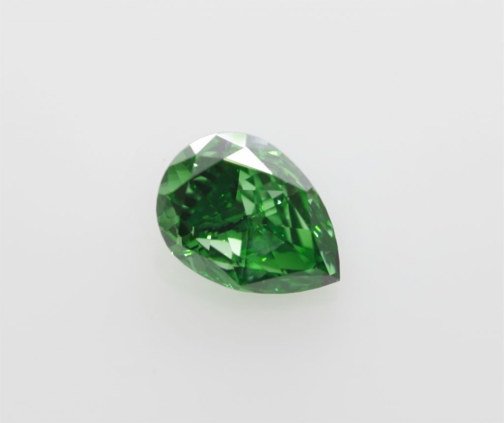 vivid green diamond gia