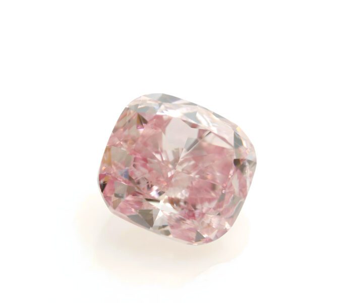 Intense pink diamond gia