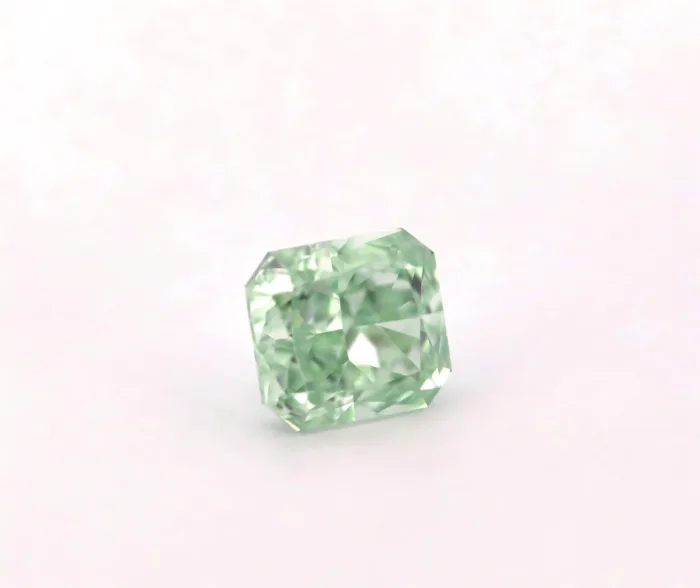 Green Diamond - 0.53ct Natural Loose Fancy Yellowish Green Color GIA VS1 Radiant - Image 4