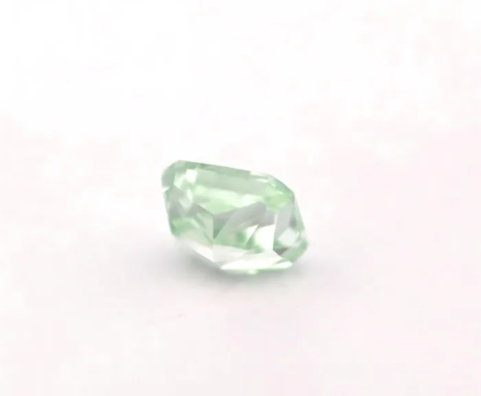 Green Diamond - 0.53ct Natural Loose Fancy Yellowish Green Color GIA VS1 Radiant - Image 6