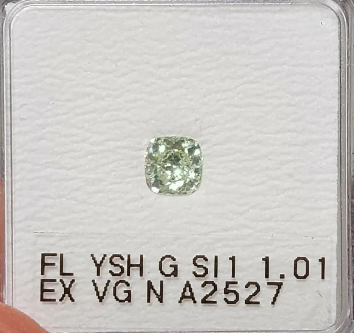 Green Diamond - 1.01ct Natural Loose Fancy Light Green Color GIA Cushion SI1 - Image 5