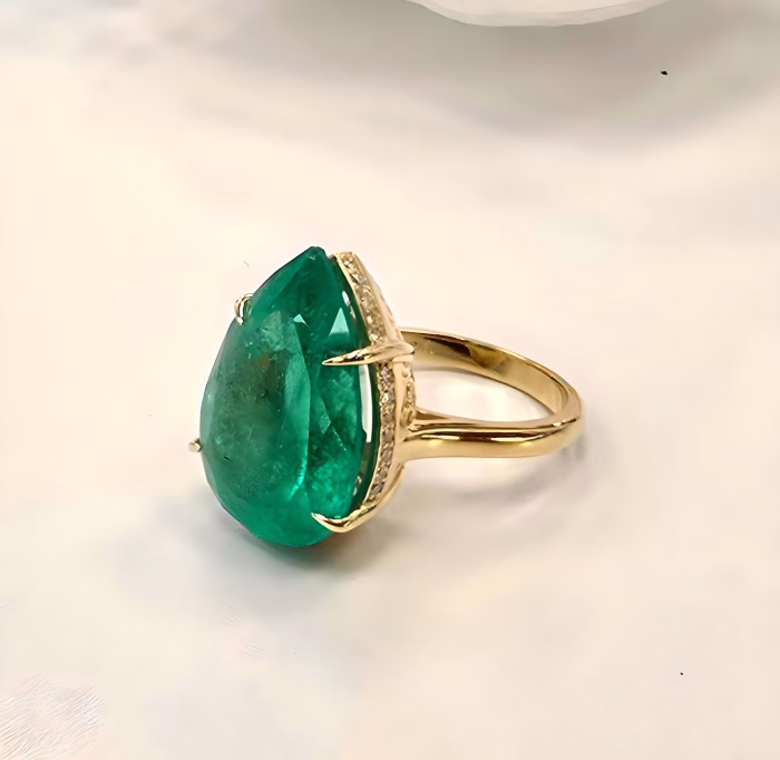 Colombian Emerald 13.29ct Natural Green Minor Diamonds Engagement Ring 18K GRS - Image 9