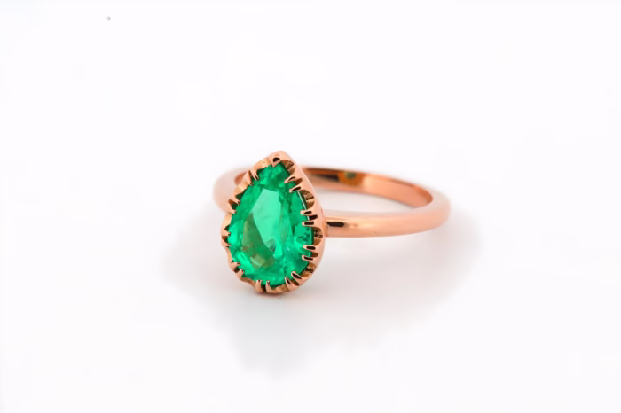 Colombian Emerald 1.69ct Natural Green Emerald Gold Engagement Ring 18K GIA - Image 5