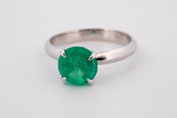 Brazil Emerald 2.02ct Natural Green Emerald Gold Engagement Ring GIA F1 Round - Image 6