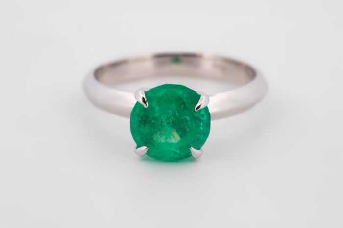 Brazil Emerald 2.02ct Natural Green Emerald Gold Engagement Ring GIA F1 Round