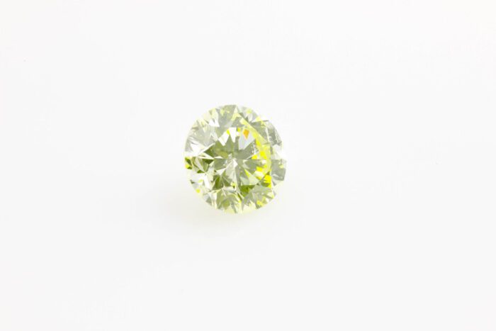 Neon Green Diamond - 0.39ct Natural Loose Fancy Green Yellow GIA Round Diamond - Image 8