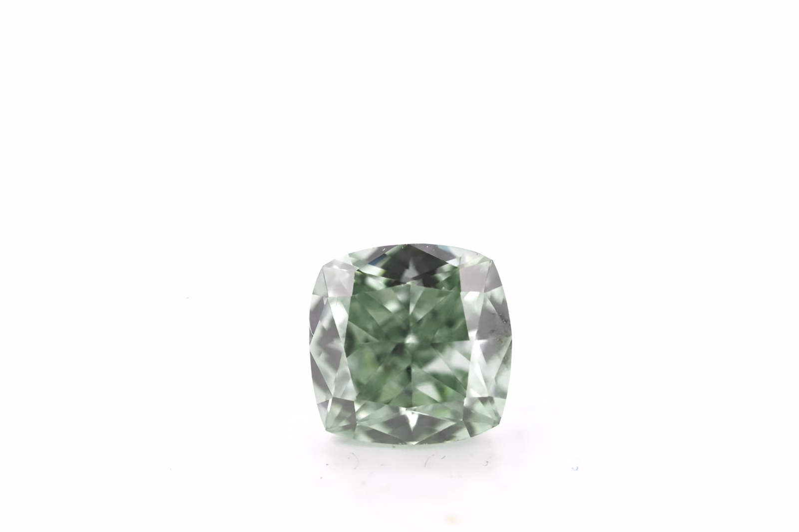 Chameleon Diamond - 0.27ct Natural Loose Fancy Green Chamelon VVS1 GIA Cushuion - Image 6